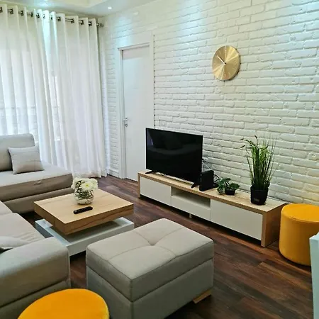 Apartment Limoni Luxury Tirana