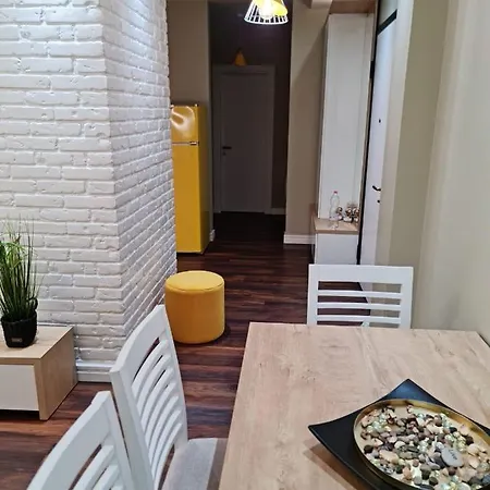 Limoni Luxury Apartment Tirana